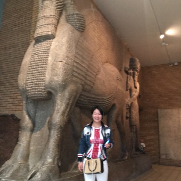 Meet your Posher, Nan - Picture 1 of 1